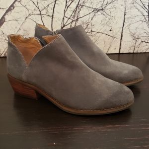 Lucky Brand booties in grey Sz. 6.5